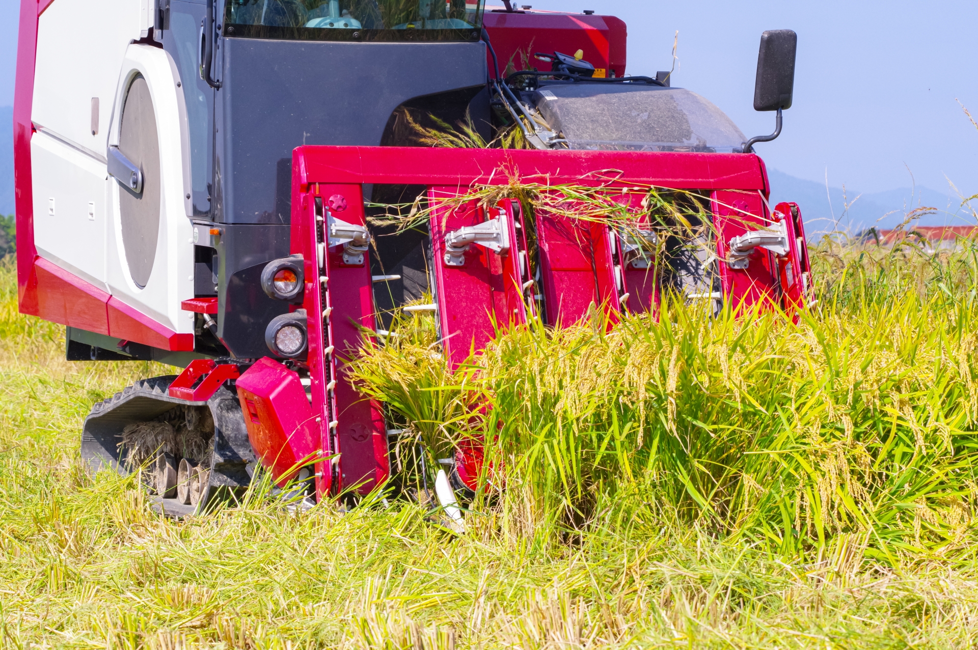 コンバインは中古でも大丈夫？耐用年数と買い替えのタイミング - FARM